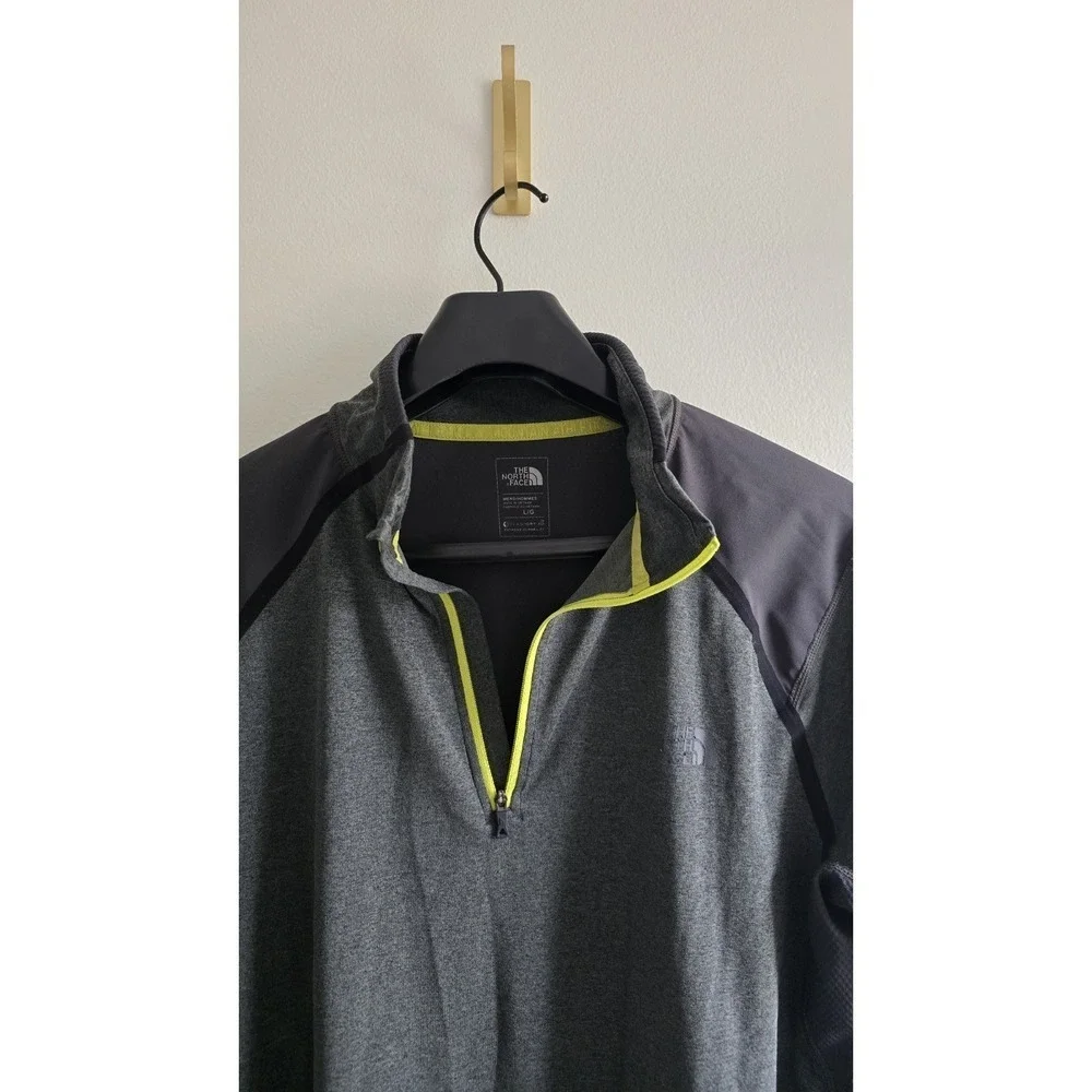 The North Face Gray 1/4 Zip‎ Pullover Men's Large Athletic Running Hiking Top